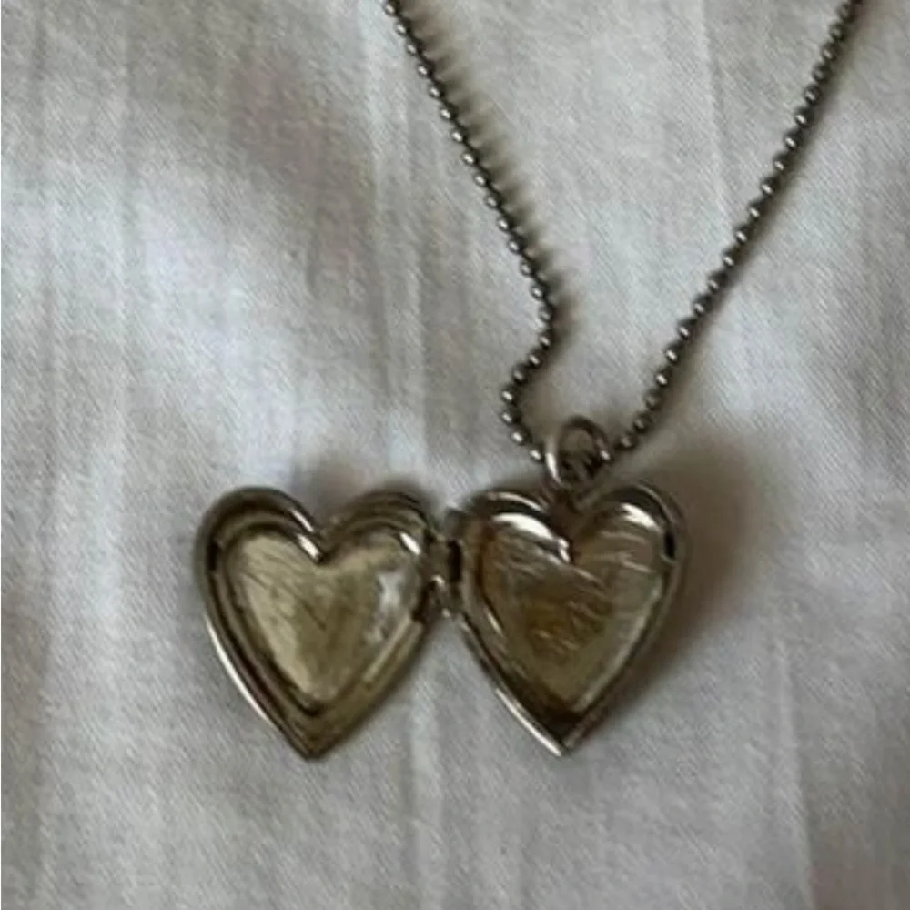 Girl’s Heart Locket Necklace. Friends.